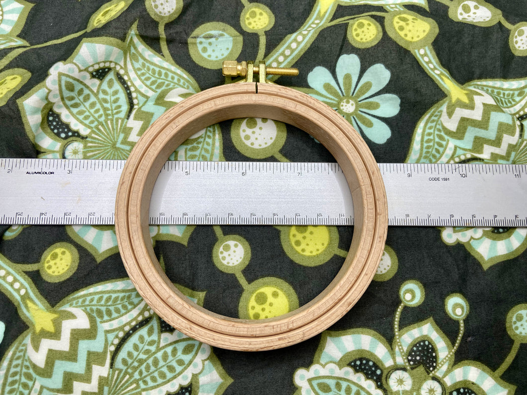 Nurge 16mm Beechwood Embroidery Hoop - 8 sizes