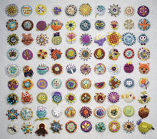 Load image into Gallery viewer, Toned-Down Circle Sampler &amp; Pattern by Sue Spargo
