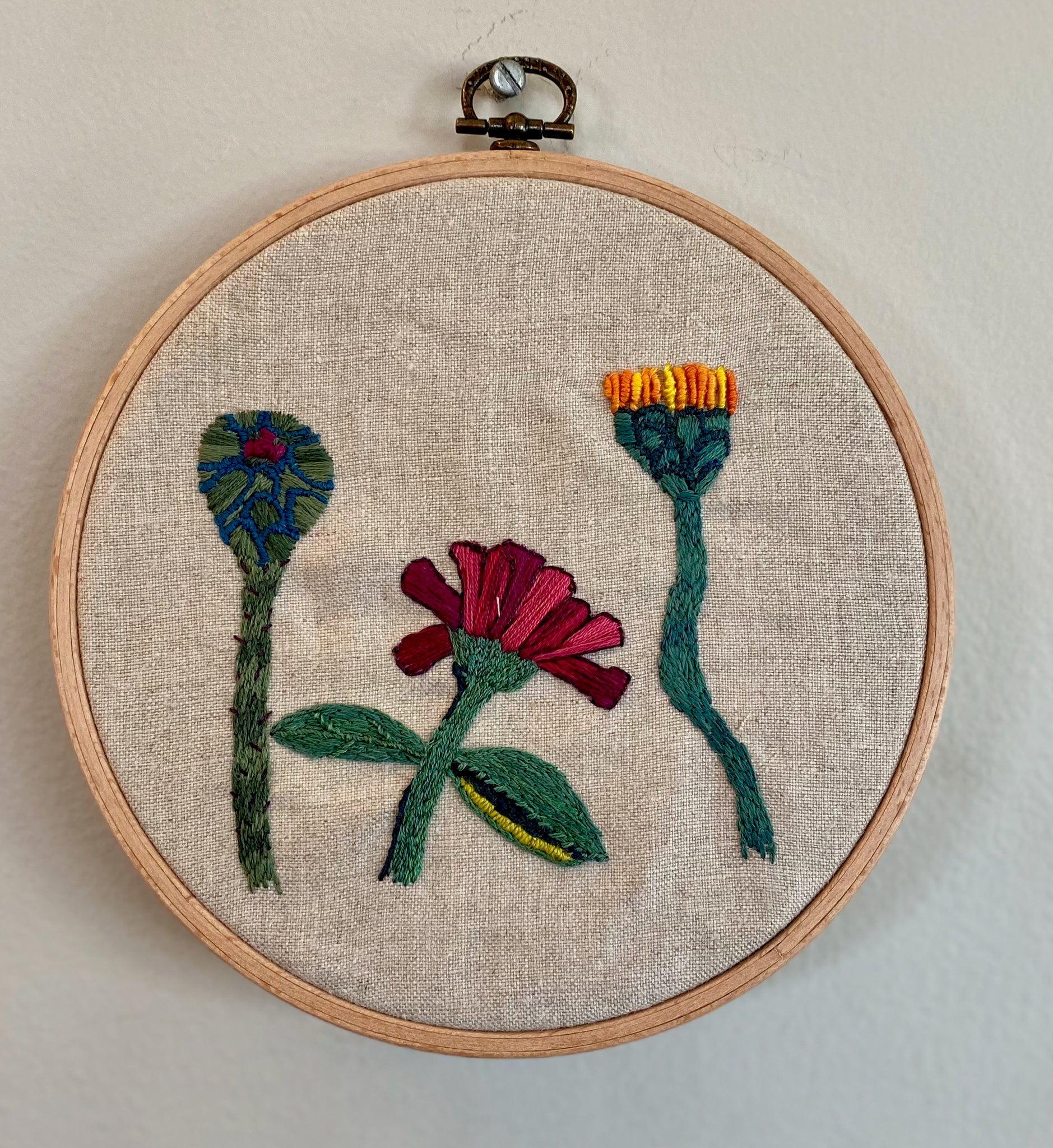 Nurge Embroidery Hoop, Size 4