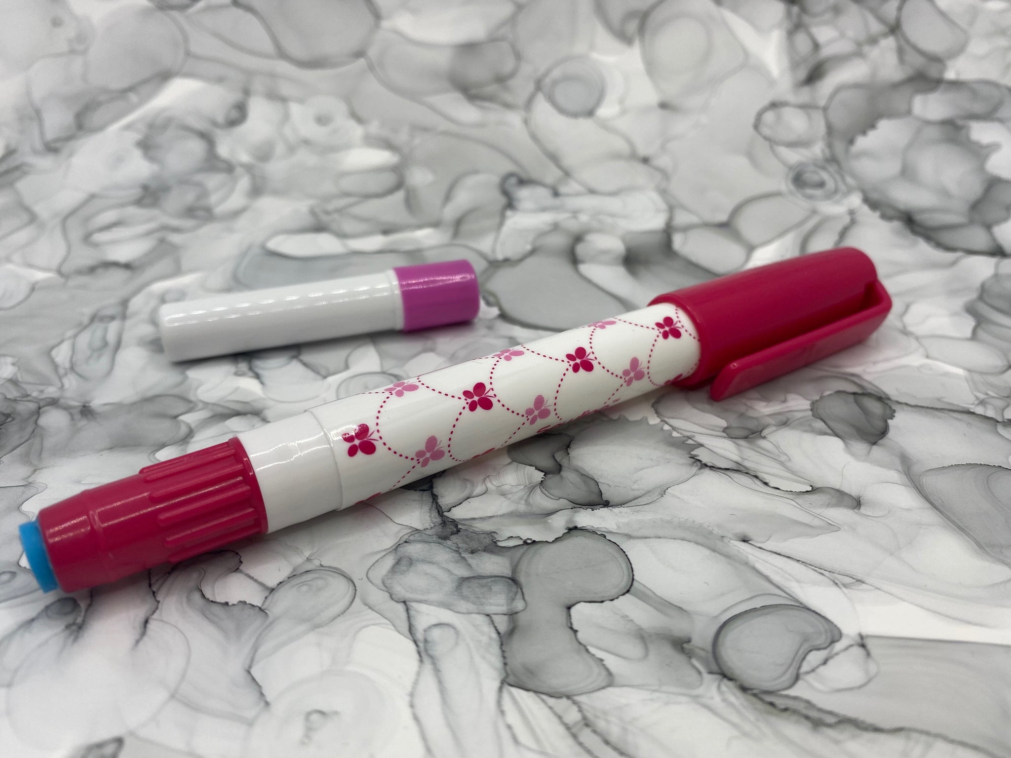 Water Soluble Glue Pen by Sewline – Seed Stitch Studio